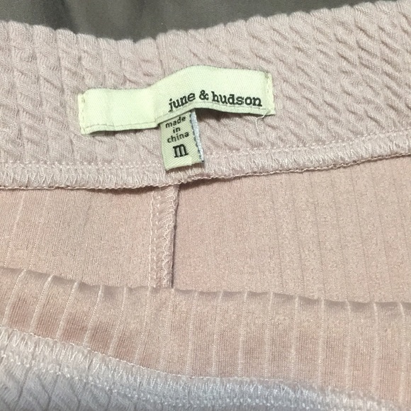 Never been worn 2 piece set - Picture 3 of 3